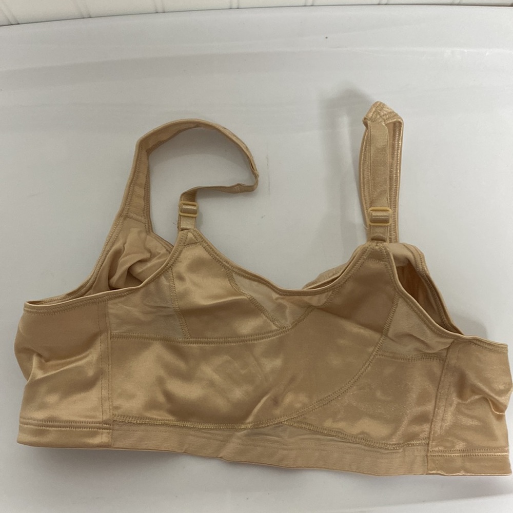 Playtex 18 Hour Posture Boost Nude Size 36B - Picture 3 of 4